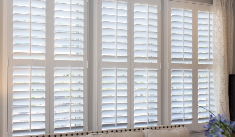 Faux wood plantation shutters in Bluff City